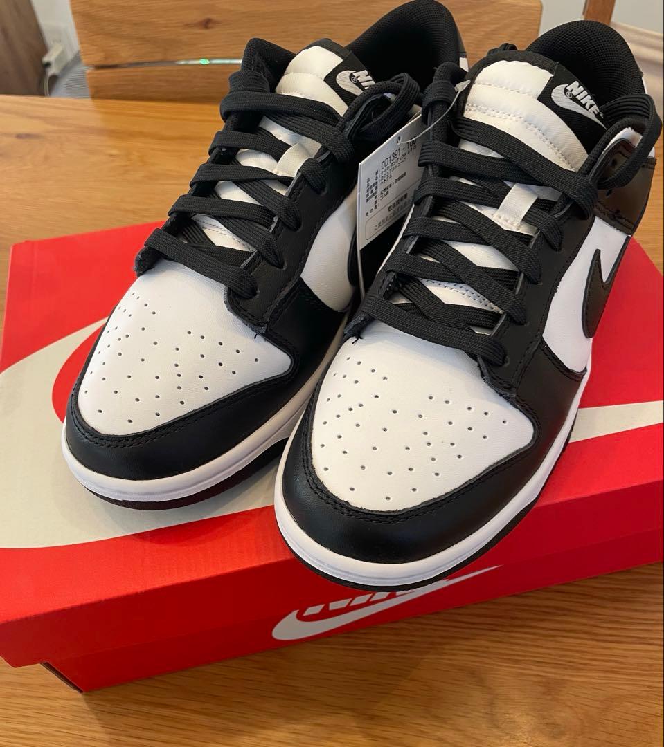 ナイキ ウィメンズ ダンク ロー ネクスト ネイチャー 白黒パンダ 25cm  