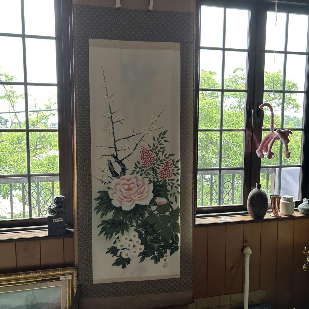 カラフルな鳥の掛軸 楽天市場】掛け軸 掛軸 春掛け 花鳥画 「桜花に小鳥」西尾香悦